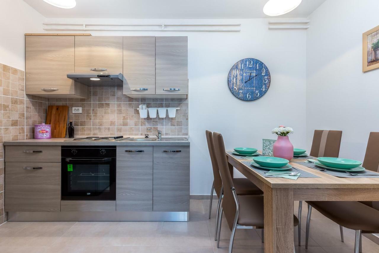 Apartman Lucia Rijeka Exterior foto